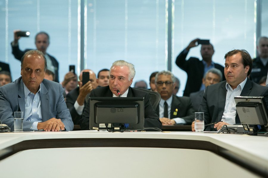 17/02/2018 Reunião de trabalho sobre segurança (Rio de Janeiro - RJ, 17/02/20) Palavras do Presidente da República, Michel Temer (Foto: Ricardo Cappelli) 17/02/2018 Reunião de trabalho sobre segurança (Rio de Janeiro - RJ, 17/02/20) Palavras do Presidente da República, Michel Temer