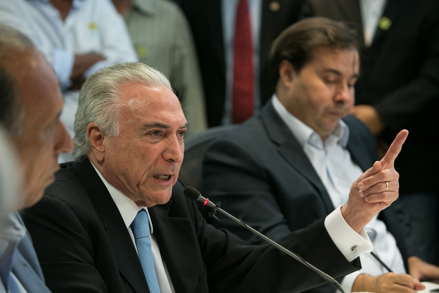 17/02/2018 Reunião de trabalho sobre segurança (Rio de Janeiro - RJ, 17/02/20) Palavras do Presidente da República, Michel Temer. Foto: Alan Santos/PR (Foto: Gustavo Conde) 17/02/2018 Reunião de trabalho sobre segurança (Rio de Janeiro - RJ, 17/02/20) Palavras do Presidente da República, Michel Temer. Foto: Alan Santos/PR