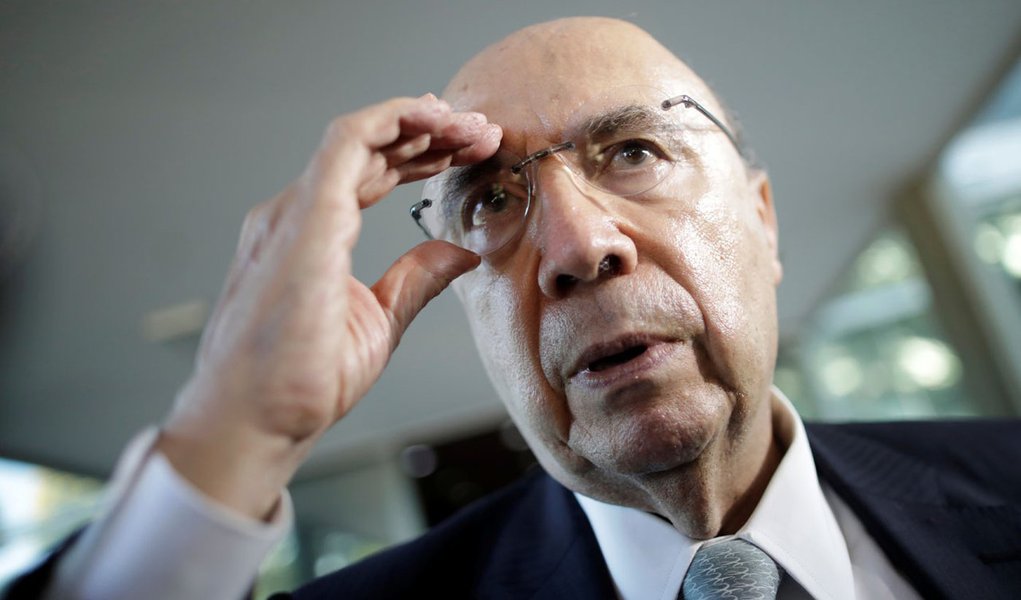 Ministro da Fazenda, Henrique Meirelles, depois de encontro com presidente-executivo da Petrobras e, Brasília, Distrito Federal 16/01/2018 REUTERS/Ueslei Marcelino (Foto: Paulo Emílio) Ministro da Fazenda, Henrique Meirelles, depois de encontro com presidente-executivo da Petrobras e, Brasília, Distrito Federal 16/01/2018 REUTERS/Ueslei Marcelino