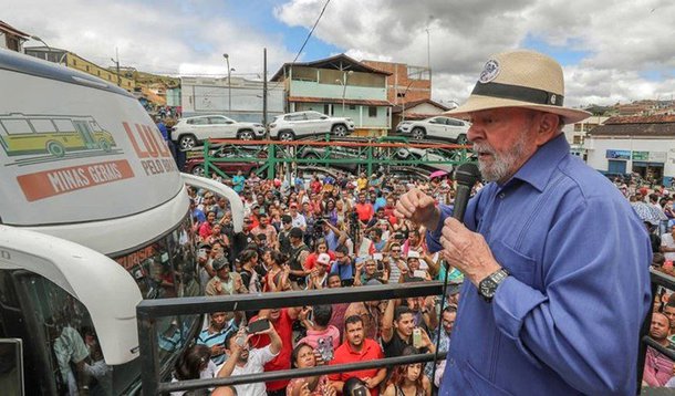Padre Para�so (MG), 25/10/2017 POLITICA CARAVANA POR MINAS GERAIS Ex-presidente Lula visita a cidade de Catuji, em Minas Gerais. Foto: Ricardo Stuckert (Foto: Lindbergh Farias) Padre Para�so (MG), 25/10/2017 POLITICA CARAVANA POR MINAS GERAIS Ex-presidente Lula visita a cidade de Catuji, em Minas Gerais. Foto: Ricardo Stuckert