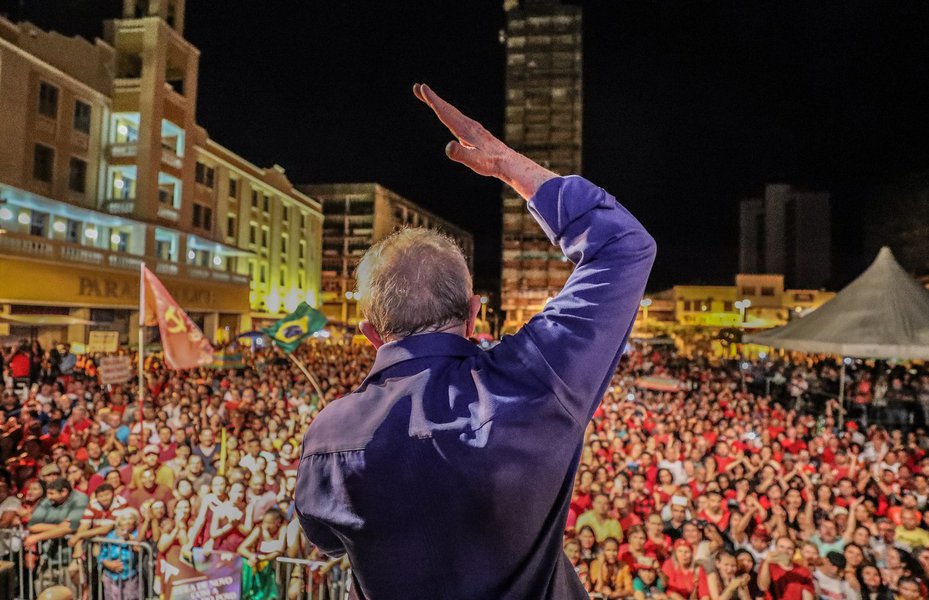 26/08/2017- Lula participa do Ato dos Movimentos Sociais "Por Mais Cidadania, Direitos e pela Democracia" com entrega de t�tulo de cidad�o pessoense Lula visita mata redonda. Foto: Ricardo Stuckert (Foto: Aldo Fornazieri) www.brasil247.com - 26/08/2017- Lula participa do Ato dos Movimentos Sociais "Por Mais Cidadania, Direitos e pela Democracia" com entrega de t�tulo de cidad�o pessoense Lula visita mata redonda. Foto: Ricardo Stuckert