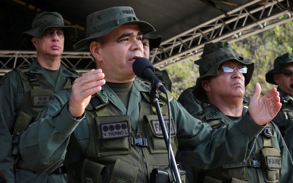 Ministro de Defesa da Venezuela, Vladimir Padrino, durante exercícios militares em Caracas, na Venezuela 26/08/2017 Palácio de Miraflores/Divulgação via REUTERS (Foto: Paulo Emílio) Ministro de Defesa da Venezuela, Vladimir Padrino, durante exercícios militares em Caracas, na Venezuela 26/08/2017 Palácio de Miraflores/Divulgação via REUTERS