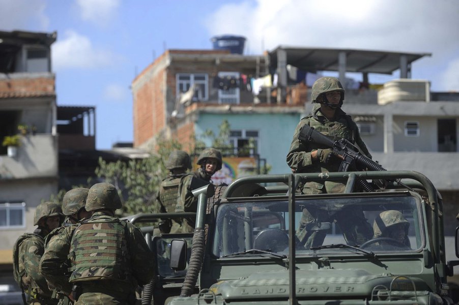 Ocupação militar favela no Rio (Foto: Giuliana Miranda) Ocupação militar favela no Rio