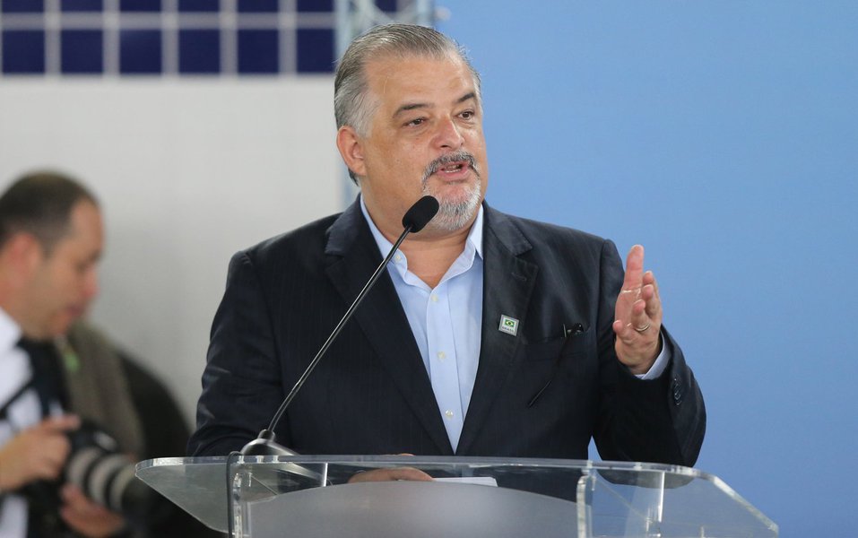PRAIA GRANDE 12/01/2017 - NACIONAL POL�TICA- MICHEL TEMER - Presidente da Rep�blica Michel Temer participa de cerim�nia de inaugura��o da Escola Municipal de Ensino Fundamental Professor Fued Temer em Praia Grande na Baixada Santista - (Foto: Giuliana Miranda) PRAIA GRANDE 12/01/2017 - NACIONAL POL�TICA- MICHEL TEMER - Presidente da Rep�blica Michel Temer participa de cerim�nia de inaugura��o da Escola Municipal de Ensino Fundamental Professor Fued Temer em Praia Grande na Baixada Santista -