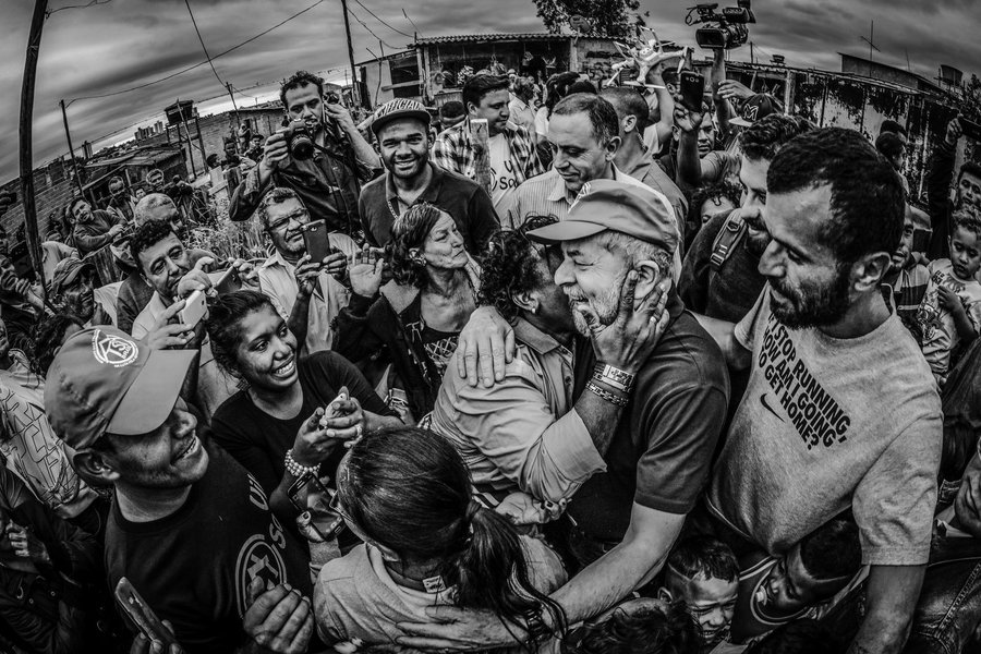 18/11/2016- Sumaré- SP, Brasil- Ex-presidente Lula durante visita à Vila Soma.Foto: Ricardo Stuckert/ Instituto Lula (Foto: Mauro Santayanna) 18/11/2016- Sumaré- SP, Brasil- Ex-presidente Lula durante visita à Vila Soma.Foto: Ricardo Stuckert/ Instituto Lula