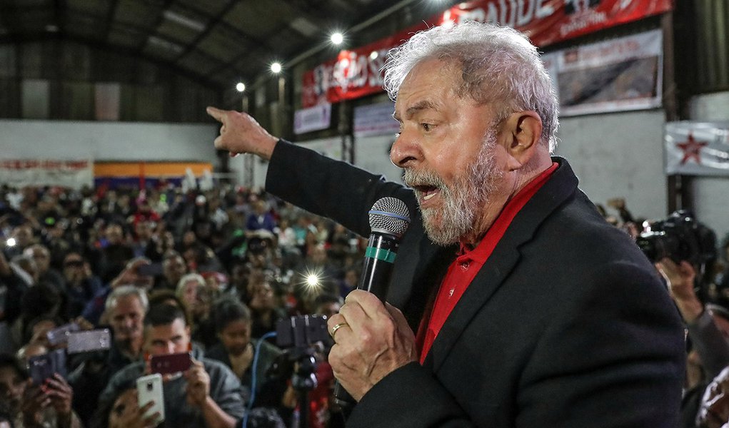 Ex-presidente Lula participa da posse simbólica dos presidentes e presidentas dos diretórios zonais do PT de São Paulo.Foto Ricardo Stuckert (Foto: Gisele Federicce) Ex-presidente Lula participa da posse simbólica dos presidentes e presidentas dos diretórios zonais do PT de São Paulo.Foto Ricardo Stuckert