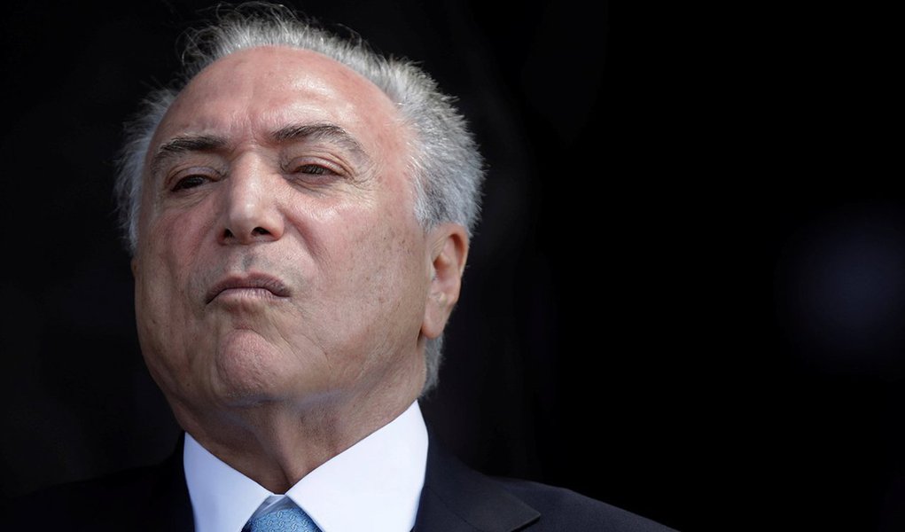 Brazil's President Michel Temer attends a ceremony to deliver the Order of Aeronautical Merit medals, in Brasilia, Brazil, October 23, 2017. REUTERS/Ueslei Marcelino (Foto: Leonardo Attuch) Brazil's President Michel Temer attends a ceremony to deliver the Order of Aeronautical Merit medals, in Brasilia, Brazil, October 23, 2017. REUTERS/Ueslei Marcelino
