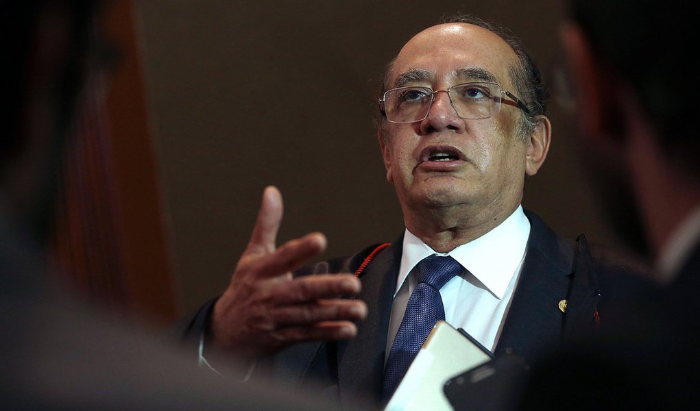 24/08/2017- Brasília- DF, Brasil- O presidente do Tribunal Superior Eleitoral (TSE), Gilmar Mendes, participa da sessão plenária, para julgamento de diversos processos. Foto: José Cruz/Agência Brasil (Foto: Alex Solnik) 24/08/2017- Brasília- DF, Brasil- O presidente do Tribunal Superior Eleitoral (TSE), Gilmar Mendes, participa da sessão plenária, para julgamento de diversos processos. Foto: José Cruz/Agência Brasil