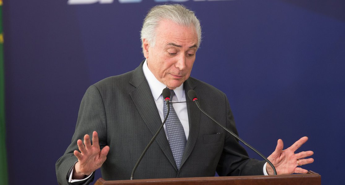 Brasília- DF 22-09-2016 Presidente Temer, governador de pernanbuco, Paulo Câmara e ministro da educação, Mendonça Filho, durante Cerimônia de Lançamento do Novo Ensino Médio Palácio do Planalto. Foto Lula Marques/Agência PT (Foto: Leandro Monerato) Brasília- DF 22-09-2016 Presidente Temer, governador de pernanbuco, Paulo Câmara e ministro da educação, Mendonça Filho, durante Cerimônia de Lançamento do Novo Ensino Médio Palácio do Planalto. Foto Lula Marques/Agência PT