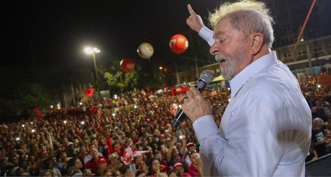Lula caravana MG (Foto: Aquiles Lins) Lula caravana MG
