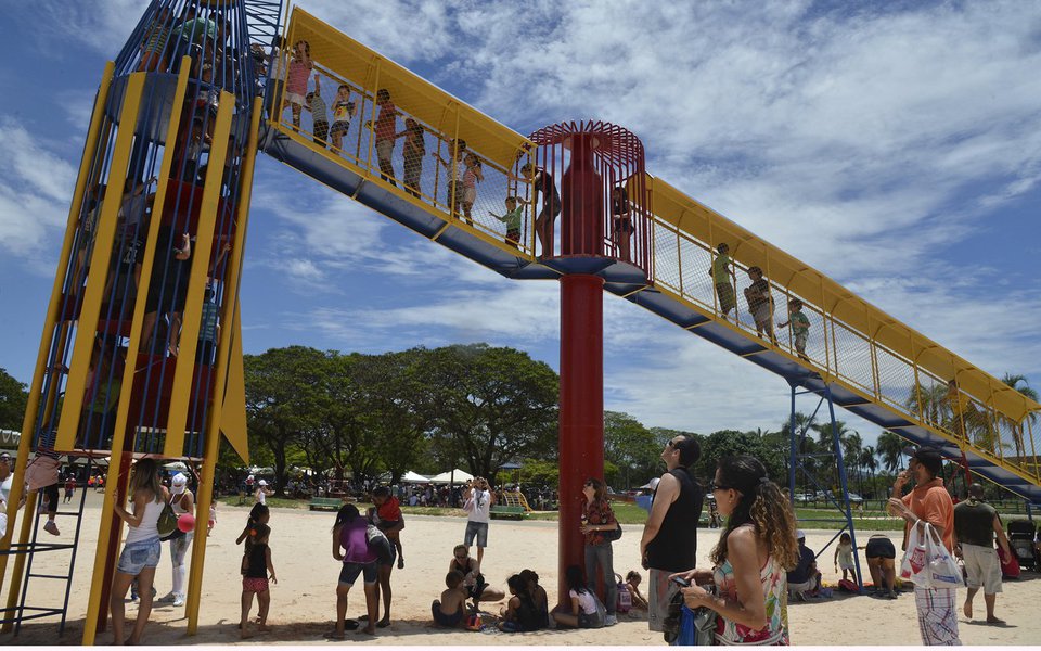 Brasília - Feira de troca de brinquedos, que estimula o consumo consciente das crianças, em comemoração ao Dia da Criança (Foto: Leonardo Lucena) Brasília - Feira de troca de brinquedos, que estimula o consumo consciente das crianças, em comemoração ao Dia da Criança