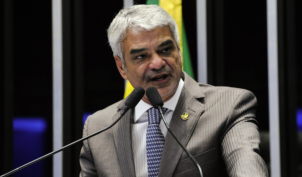 humberto costa (Foto: Leonardo Lucena) humberto costa