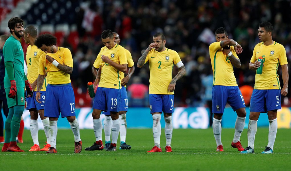 Jogadores da seleção brasileira após amistoso contra a Inglaterra, em Wembley 14/11/2017 Action Images via Reuters/John Sibley (Foto: Aquiles Lins) Jogadores da seleção brasileira após amistoso contra a Inglaterra, em Wembley 14/11/2017 Action Images via Reuters/John Sibley