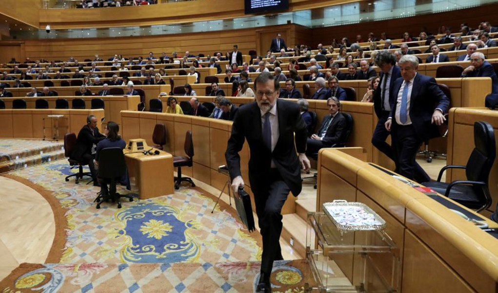 Primeiro-ministro espanhol, Mariano Rajoy, durante sessão de debates no Senado da Espanha 27/10/2017 REUTERS/Susana Vera (Foto: Aquiles Lins) Primeiro-ministro espanhol, Mariano Rajoy, durante sessão de debates no Senado da Espanha 27/10/2017 REUTERS/Susana Vera
