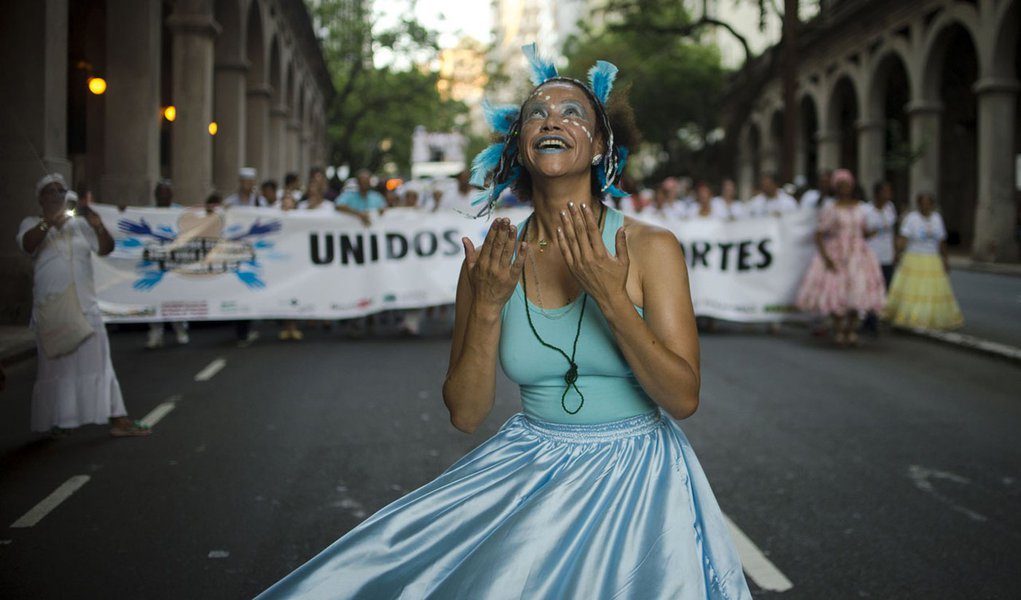 Porto Alegre - No dia do combate a Intoler�ncia Religiosa, acontece em Porto alegre, a Marcha pela Vida e Liberdade Religiosa (Marcelo Camargo/Ag�ncia Brasil) (Foto: Danilo Molina) Porto Alegre - No dia do combate a Intoler�ncia Religiosa, acontece em Porto alegre, a Marcha pela Vida e Liberdade Religiosa (Marcelo Camargo/Ag�ncia Brasil)