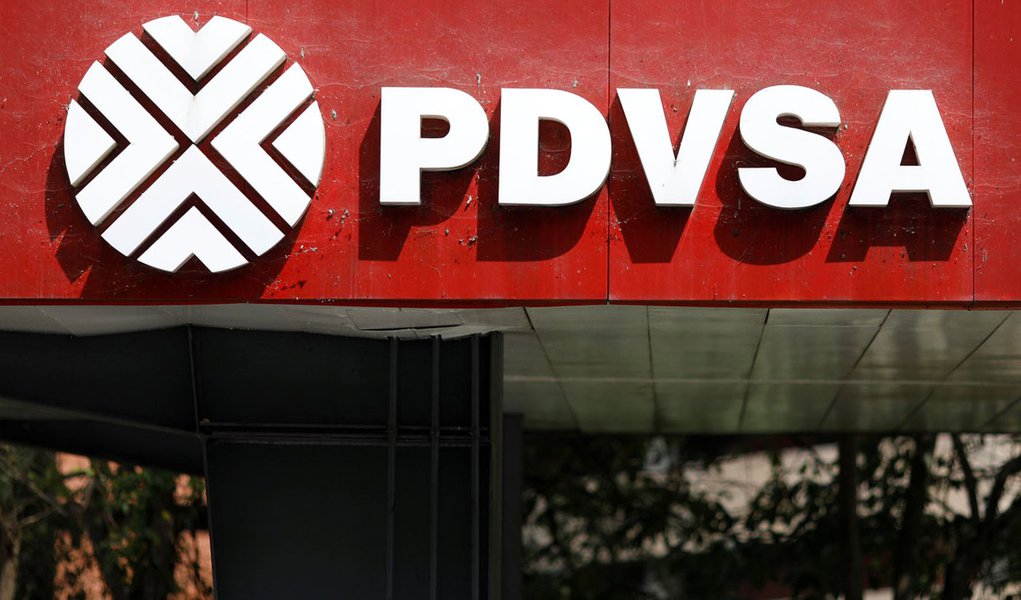 Logo da estatal de petróleo venezuelana PDVSA, é vista em Caracas 16/11/2017 REUTERS/Marco Bello (Foto: Paulo Emílio) Logo da estatal de petróleo venezuelana PDVSA, é vista em Caracas 16/11/2017 REUTERS/Marco Bello
