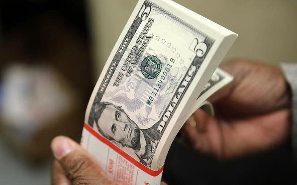 Notas de dólar dos Estados Unidos 26/03/2015 REUTERS/Gary Cameron/File Photo (Foto: Gisele Federicce) Notas de dólar dos Estados Unidos 26/03/2015 REUTERS/Gary Cameron/File Photo