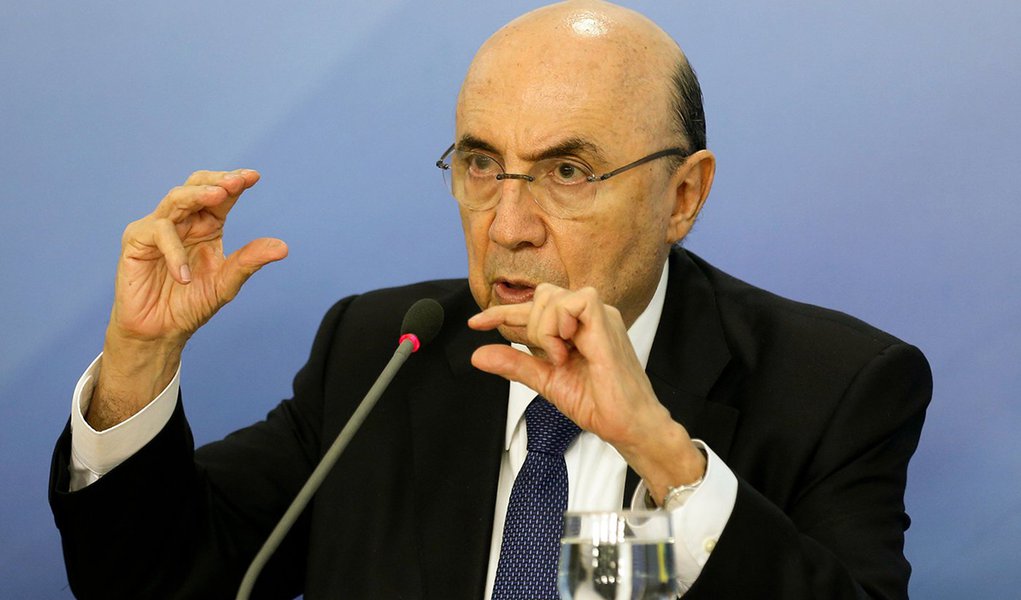 Brasília - O da Fazenda, Henrique Meirelles, durante coletiva após reunião ministerial, no Palácio do Planalto (Fabio Rodrigues Pozzebom/Agência Brasil) (Foto: Gisele Federicce) Brasília - O da Fazenda, Henrique Meirelles, durante coletiva após reunião ministerial, no Palácio do Planalto (Fabio Rodrigues Pozzebom/Agência Brasil)
