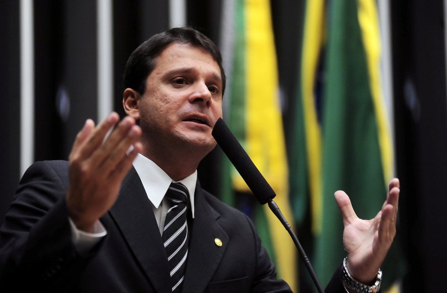 Dep. Reguffe (PDT-DF) Data: 06/02/2012 - Foto: Leonardo Prado / Câmara dos Deputados (Foto: Gisele Federicce) Dep. Reguffe (PDT-DF) Data: 06/02/2012 - Foto: Leonardo Prado / Câmara dos Deputados