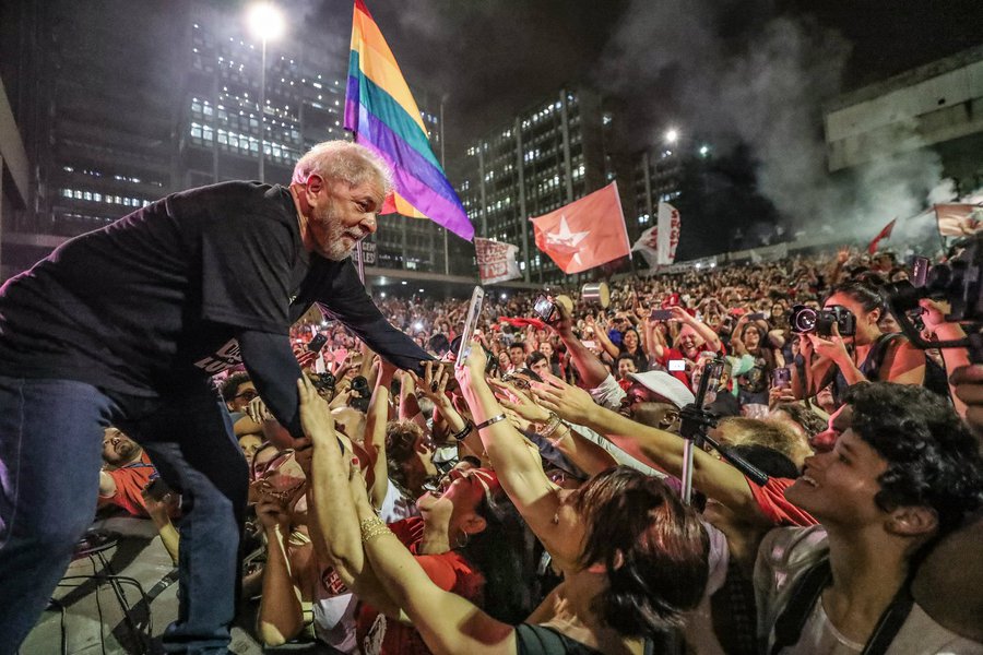 Lula uerj (Foto: Antonio Mentor) Lula uerj