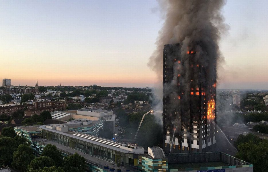 Incêndio destrói prédio de 24 andares em Londres e deixa ao menos 6 mortos e cerca de 50 feridos (Foto: Charles Nisz) Incêndio destrói prédio de 24 andares em Londres e deixa ao menos 6 mortos e cerca de 50 feridos