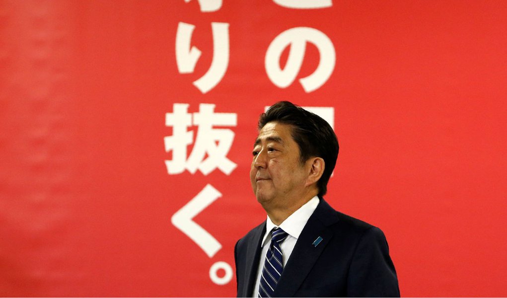 Primeiro-ministro do Japão, Shinzo Abe, durante coletiva de imprensa em Tóquio 23/10/2017 REUTERS/Toru Hanai (Foto: Aquiles Lins) Primeiro-ministro do Japão, Shinzo Abe, durante coletiva de imprensa em Tóquio 23/10/2017 REUTERS/Toru Hanai