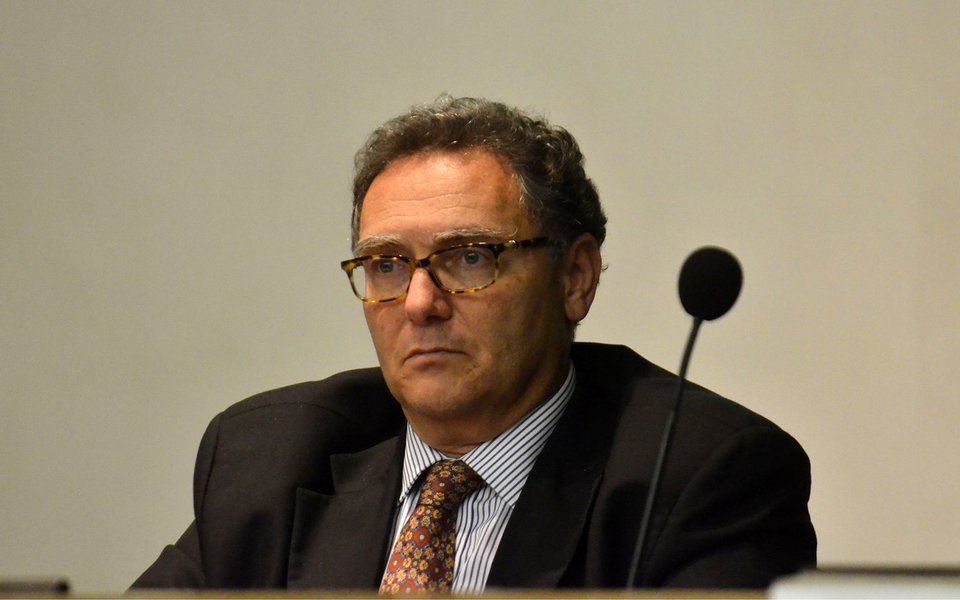 Petrobras apresenta o Plano de Neg�cios e Gest�o para 2015 a 2019. Na foto, Jo�o Adalberto Elek Jr, diretor de governan�a, risco e conformidade (Fernando Fraz�o/Ag�ncia Brasil) (Foto: Gisele Federicce) Petrobras apresenta o Plano de Neg�cios e Gest�o para 2015 a 2019. Na foto, Jo�o Adalberto Elek Jr, diretor de governan�a, risco e conformidade (Fernando Fraz�o/Ag�ncia Brasil)