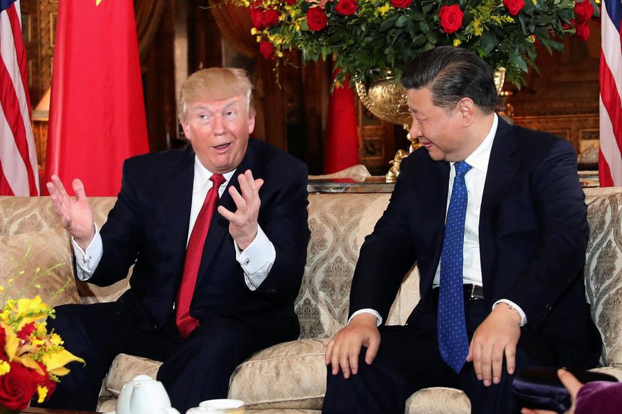 President Donald Trump interacts with Chinese President Xi Jinping at Mar-a-Lago state in Palm Beach, Florida. REUTERS/Carlos Barria (Foto: Leonardo Attuch) President Donald Trump interacts with Chinese President Xi Jinping at Mar-a-Lago state in Palm Beach, Florida. REUTERS/Carlos Barria