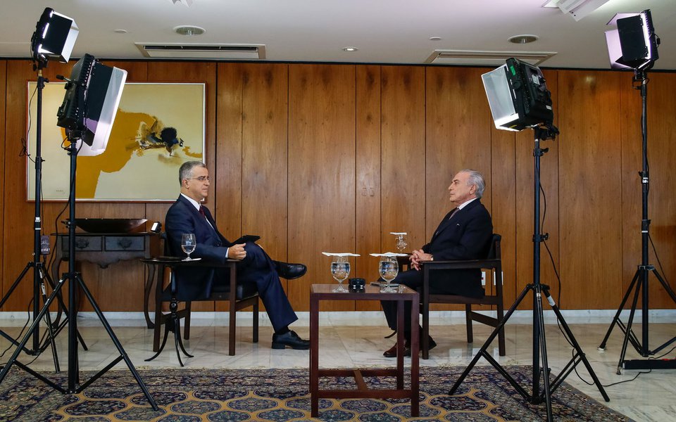 Brasília - DF 07/10/2016. Presidente Michel Temer durante entrevista para o jornalista Kennedy Alencar do SBT. Foto: Carolina Antunes/PR (Foto: Aquiles Lins) Brasília - DF 07/10/2016. Presidente Michel Temer durante entrevista para o jornalista Kennedy Alencar do SBT. Foto: Carolina Antunes/PR