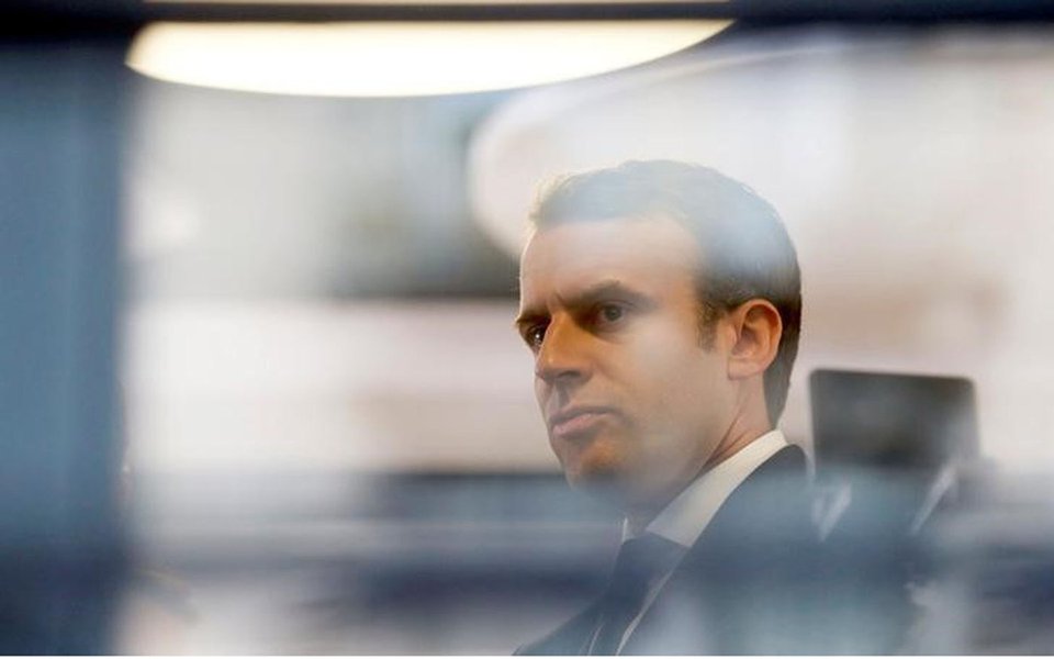 Macron faz campanha em Rodez 5/5/2017 REUTERS/Regis Duvignau (Foto: Leonardo Attuch) Macron faz campanha em Rodez 5/5/2017 REUTERS/Regis Duvignau