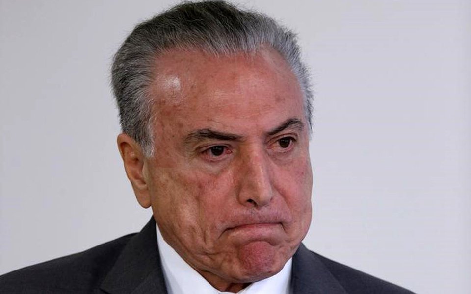 Temer durante cerimônia no Palácio do Planalto 12/4/2017 REUTERS/Ueslei Marcelino (Foto: Giuliana Miranda) Temer durante cerimônia no Palácio do Planalto 12/4/2017 REUTERS/Ueslei Marcelino