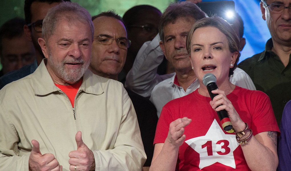 Lula
Gleisi (Foto: Aldo Fornazieri) www.brasil247.com - Lula
Gleisi