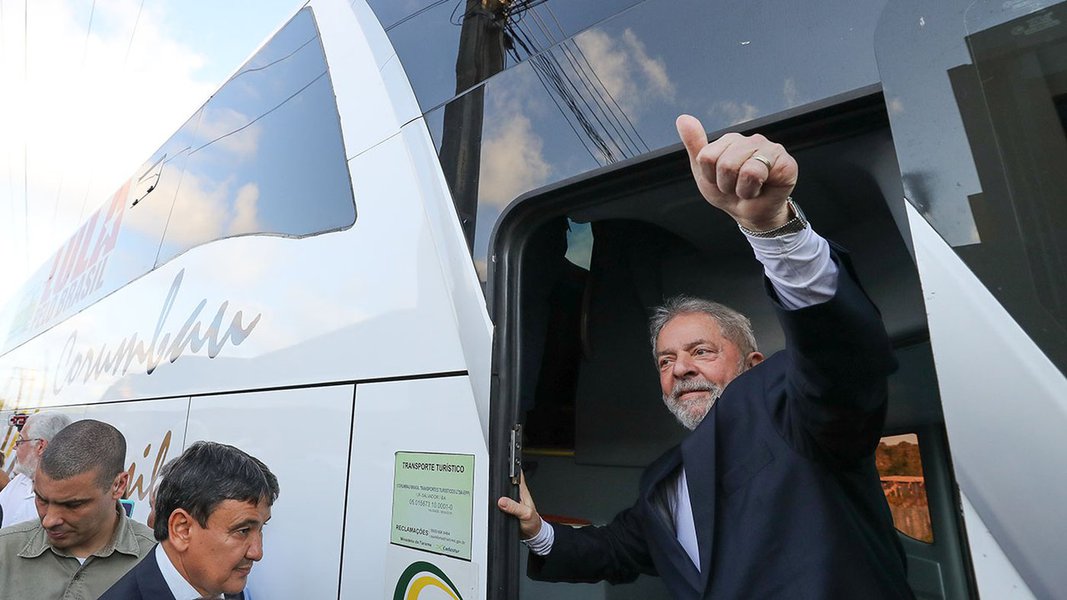 17/08/2017- Bahia- A VIAGEM DO EX-PRESIDENTE PELO NORDESTE- Lula chega a Bahia Foto: Ricardo Stuckert (Foto: Charles Nisz) 17/08/2017- Bahia- A VIAGEM DO EX-PRESIDENTE PELO NORDESTE- Lula chega a Bahia Foto: Ricardo Stuckert