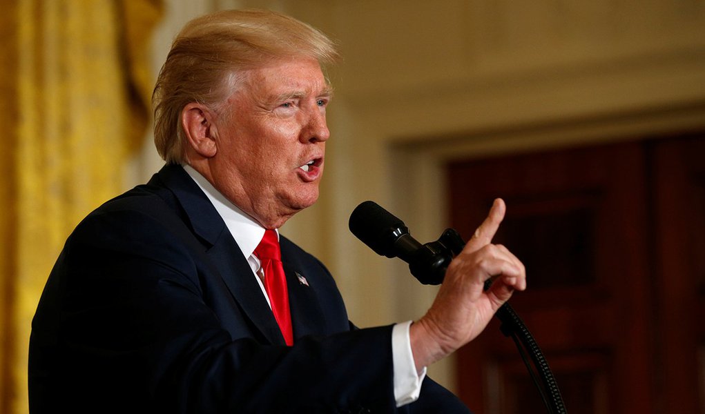 Presidente dos EUA, Donald Trump, durante entrevista coletiva na Casa Branca 28/08/2017 REUTERS/Kevin Lamarque (Foto: Paulo Emílio) Presidente dos EUA, Donald Trump, durante entrevista coletiva na Casa Branca 28/08/2017 REUTERS/Kevin Lamarque