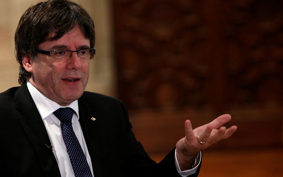 Líder da Catalunha, Carles Puigdemont, durante entrevista com a Reuters, em Barcelona 29/09/2017 REUTERS/Jon Nazca (Foto: Leonardo Attuch, attuch) Líder da Catalunha, Carles Puigdemont, durante entrevista com a Reuters, em Barcelona 29/09/2017 REUTERS/Jon Nazca