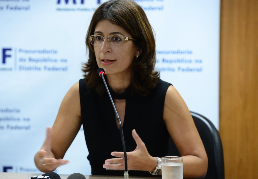 Brasilia - A procuradora da República que integra a Força Tarefa da Operação Zelotes, Raquel Branquinho Pimenta Mamede Nascimento, fala sobre a operação (Valter Campanato/Agência Brasil) (Foto: Charles Nisz) Brasilia - A procuradora da República que integra a Força Tarefa da Operação Zelotes, Raquel Branquinho Pimenta Mamede Nascimento, fala sobre a operação (Valter Campanato/Agência Brasil)