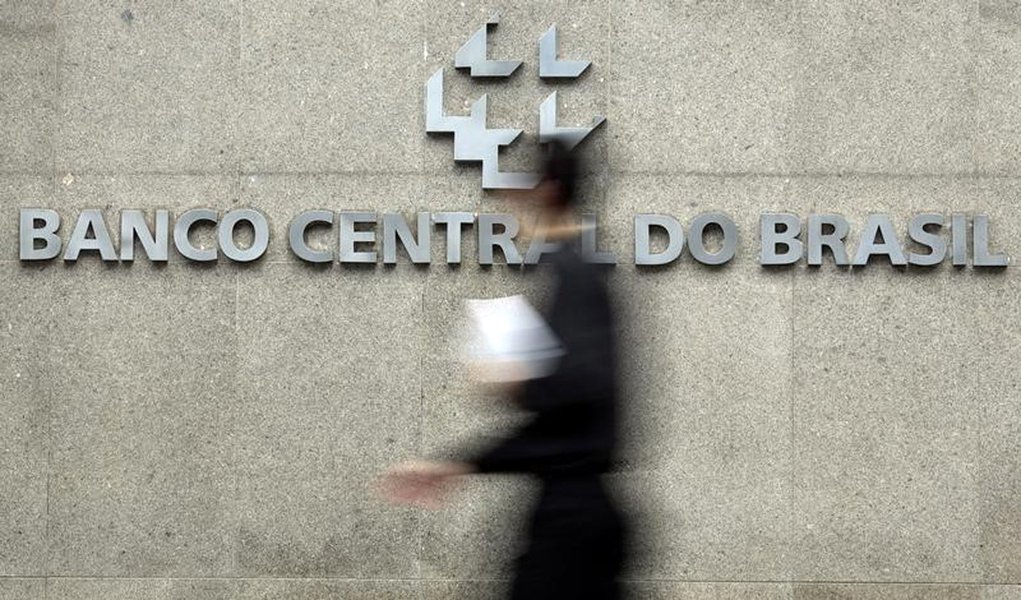Logo do Banco Central na sede da instituição, em Brasília 15/01/2014 REUTERS/Ueslei Marcelino (Foto: Romulo Faro) Logo do Banco Central na sede da instituição, em Brasília 15/01/2014 REUTERS/Ueslei Marcelino