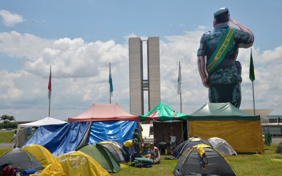 Casas das alianças namoro