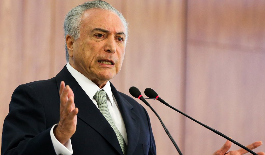 Brasília - O Presidente interino Michel Temer faz pronunciamento no Palácio do Planalto ( Marcelo Camargo/Agência Brasil) (Foto: Romulo Faro) Brasília - O Presidente interino Michel Temer faz pronunciamento no Palácio do Planalto ( Marcelo Camargo/Agência Brasil)
