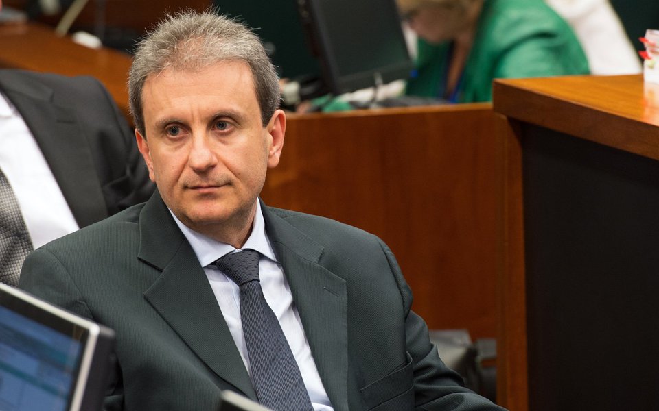 Doleiro Alberto Youssef na CPI da Petrobrás durante acareação com o ex-diretor de Abastecimento da Petrobras Paulo Roberto Costa (Fabio Rodrigues Pozzebom/Agência Brasil) (Foto: Gisele Federicce) Doleiro Alberto Youssef na CPI da Petrobrás durante acareação com o ex-diretor de Abastecimento da Petrobras Paulo Roberto Costa (Fabio Rodrigues Pozzebom/Agência Brasil)