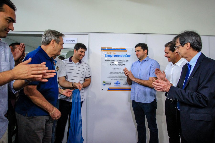 Rui Palmeira inaugura a Sala do Empreendedor no Shopping Popular. Foto: Pei Fon/ Secom Maceió (Foto: Voney Malta) Rui Palmeira inaugura a Sala do Empreendedor no Shopping Popular. Foto: Pei Fon/ Secom Maceió
