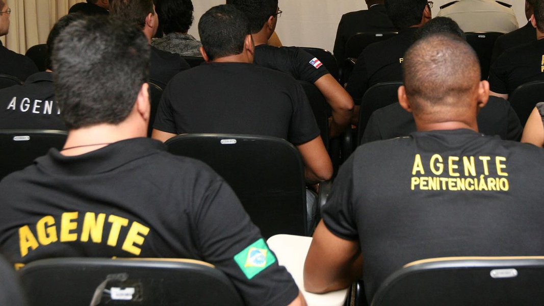 Agentes Penitenciários (Foto: Leonardo Lucena) Agentes Penitenciários