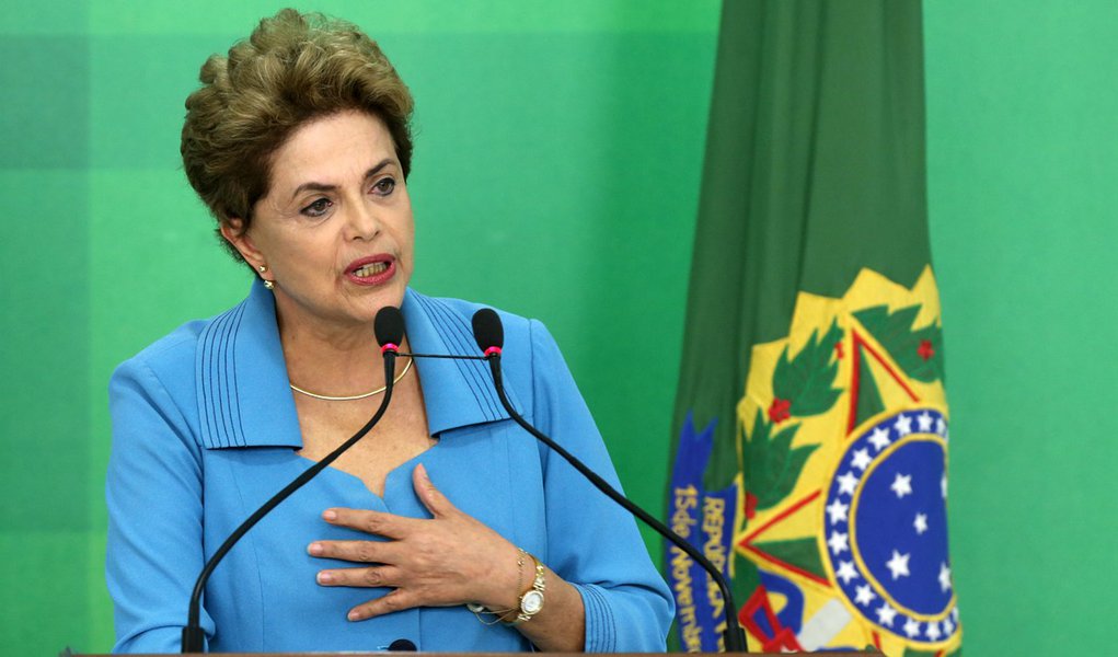 Brasília- DF 18-04-2016 Presidenta, Dilma, durante coletiva no Planalto. Foto Lula Marques/Agência PT (Foto: Chico Vigilante) Brasília- DF 18-04-2016 Presidenta, Dilma, durante coletiva no Planalto. Foto Lula Marques/Agência PT