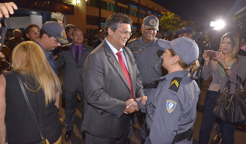O governador Flávio Dino participou da solenidade e enfatizou que a maior promoção da história da Polícia Militar. Foto: Nael Reis/Secap (Foto: Leonardo Lucena) O governador Flávio Dino participou da solenidade e enfatizou que a maior promoção da história da Polícia Militar. Foto: Nael Reis/Secap