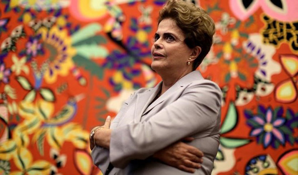 Dilma durante entrevista em Brasília 14/6/2016 REUTERS/Ueslei Marcelino (Foto: Roberta Namour) Dilma durante entrevista em Brasília 14/6/2016 REUTERS/Ueslei Marcelino