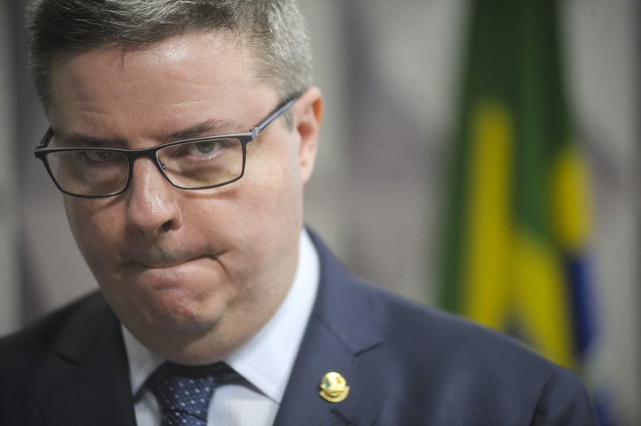 Comissão Especial do Impeachment 2016 (CEI2016) realiza reunião para ouvir testemunhas de acusação. Relator da CEI2016, senador Antonio Anastasia (PSDB-MG) Foto: Pedro França/Agência Senado (Foto: Eric Nepomuceno) Comissão Especial do Impeachment 2016 (CEI2016) realiza reunião para ouvir testemunhas de acusação. Relator da CEI2016, senador Antonio Anastasia (PSDB-MG) Foto: Pedro França/Agência Senado