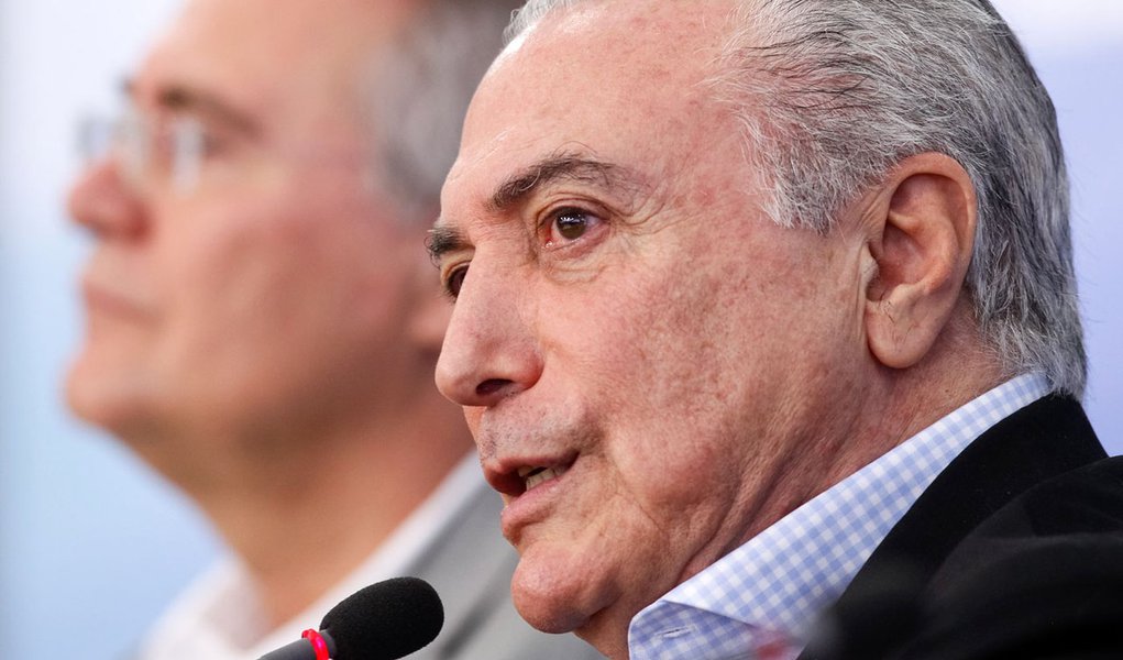 Brasília - DF, 27/11/2016. Presidente Michel Temer o Presidente do Senado Federal Renan Calheiros, o Presidente da Câmara dos Deputados, Deputado Rodrigo Maia, durante coletiva de imprensa no Palácio do Planalto. Foto: Beto Barata/PR (Foto: Henrique Fontana) Brasília - DF, 27/11/2016. Presidente Michel Temer o Presidente do Senado Federal Renan Calheiros, o Presidente da Câmara dos Deputados, Deputado Rodrigo Maia, durante coletiva de imprensa no Palácio do Planalto. Foto: Beto Barata/PR