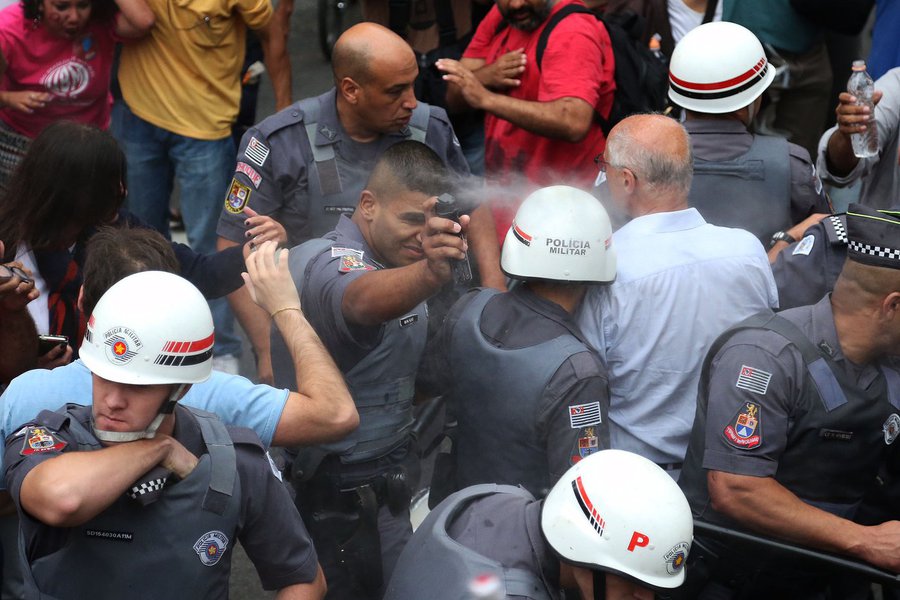 Sao Paulo- SP- Brasil- 18/09/2016- Manifestantes realizam ato contra o governo de Michel Temer. (Foto: Leonardo Attuch) Sao Paulo- SP- Brasil- 18/09/2016- Manifestantes realizam ato contra o governo de Michel Temer.