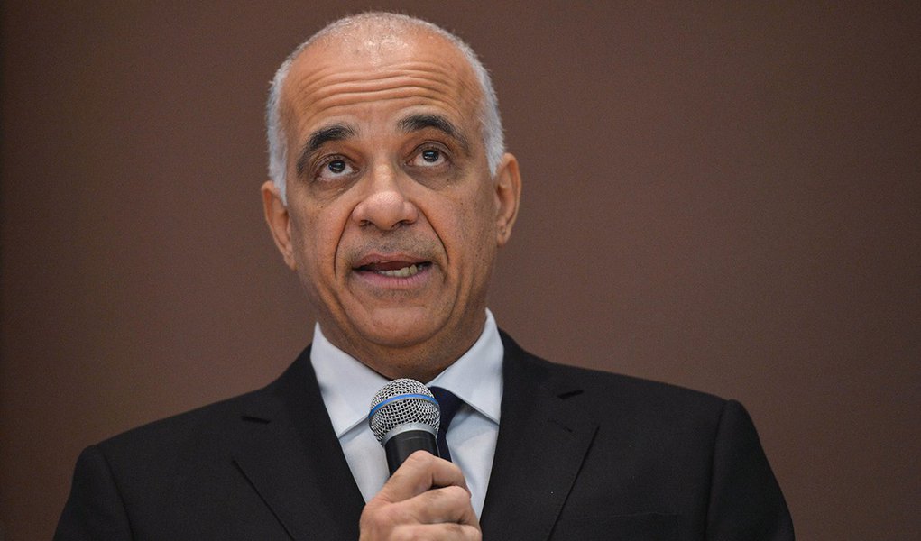 Brasília- DF- Brasil- 09/04/2015- O novo presidente do Instituto de Pesquisa Econômica Aplicada (Ipea), Jessé de Souza, durante cerimônia de posse (Fabio Rodrigues Pozzebom/Agência Brasil) (Foto: Gustavo Conde) Brasília- DF- Brasil- 09/04/2015- O novo presidente do Instituto de Pesquisa Econômica Aplicada (Ipea), Jessé de Souza, durante cerimônia de posse (Fabio Rodrigues Pozzebom/Agência Brasil)