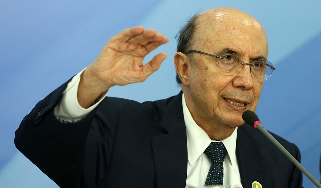 Brasília - O ministro da Fazenda, Henrique Meirelles, fala sobre projeto do Orçamento Geral da União de 2017, enviado hoje (31) ao Congresso Nacional (Valter Campanato/Agência Brasil) (Foto: Paulo Moreira Leite) Brasília - O ministro da Fazenda, Henrique Meirelles, fala sobre projeto do Orçamento Geral da União de 2017, enviado hoje (31) ao Congresso Nacional (Valter Campanato/Agência Brasil)